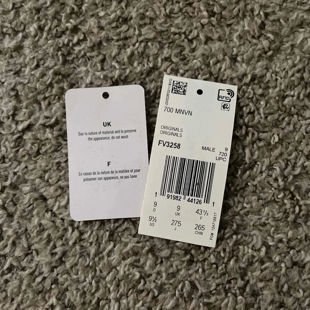 Yeezy 700 MNVM orange - Picture 4 of 6